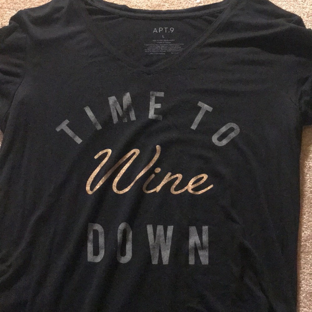 Graphic tee